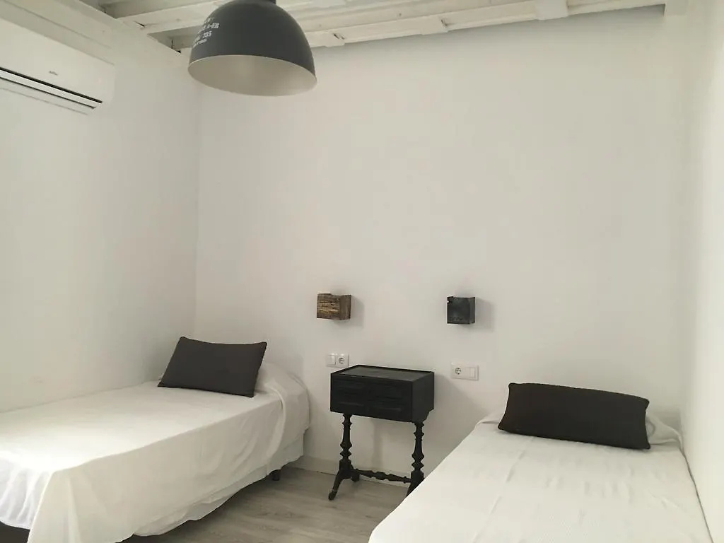 Hostal Portugal Barcelona Guest house
