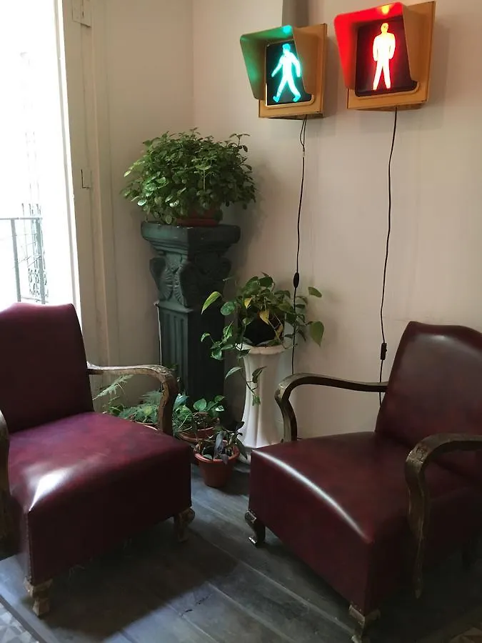 Hostal Portugal Barcelona Guest house